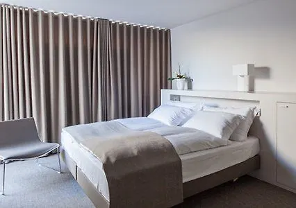 Lavaux Hotel 4*