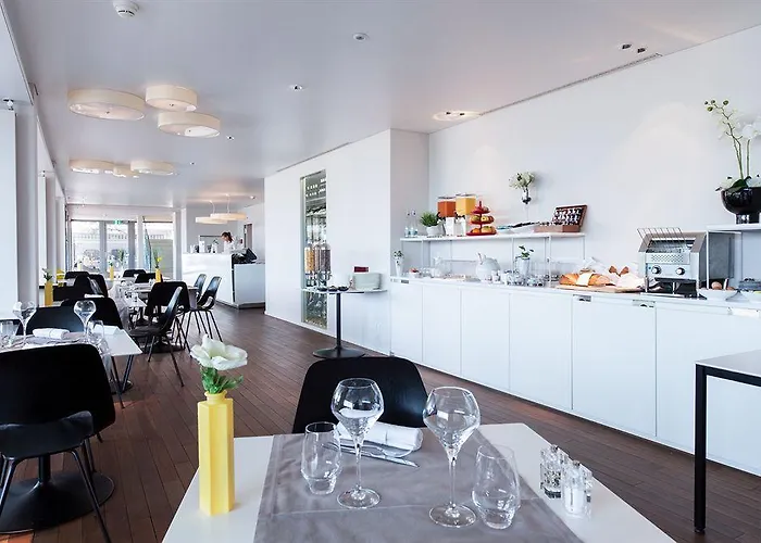 ラヴォー 4* キュリー